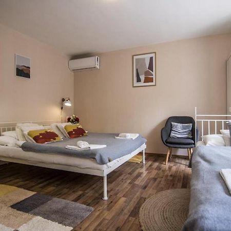 Vagi Apartment Sárvár 外观 照片